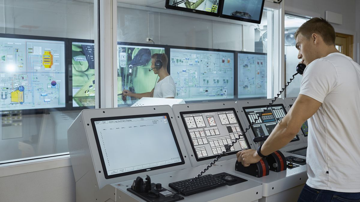 Höegh Autoliners инвестирует в тренажеры для морских судов