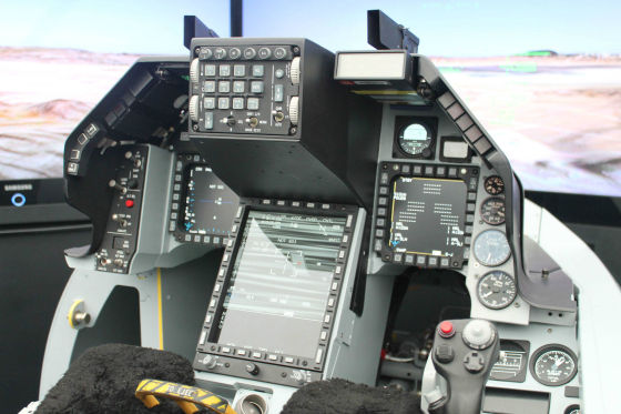 ВСУ получили первый тренажёр американского истребителя F-16